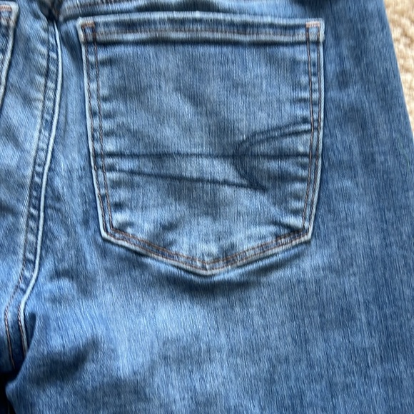 American Eagle artist crop jeans. Size 4 short women - Picture 7 of 9